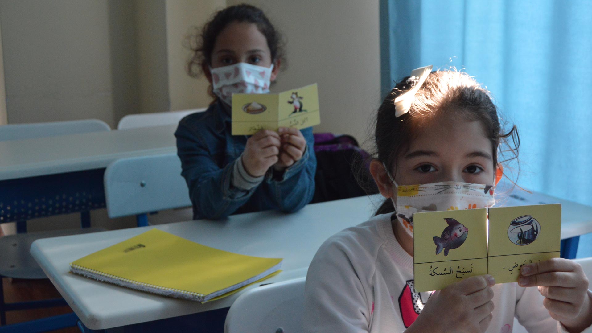 Education turns into a game with flash card sentences